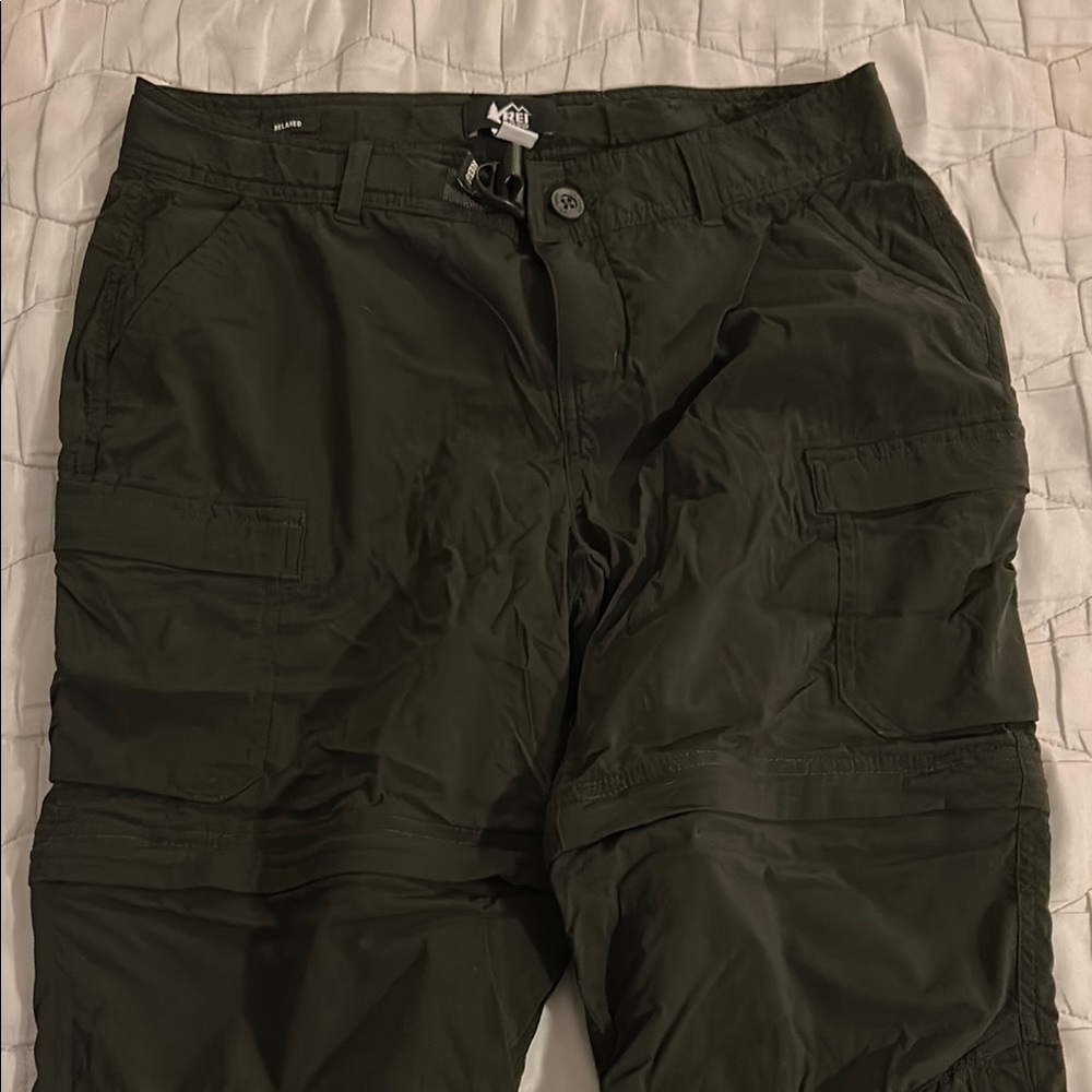 Women’s Cargo Hiking Pants